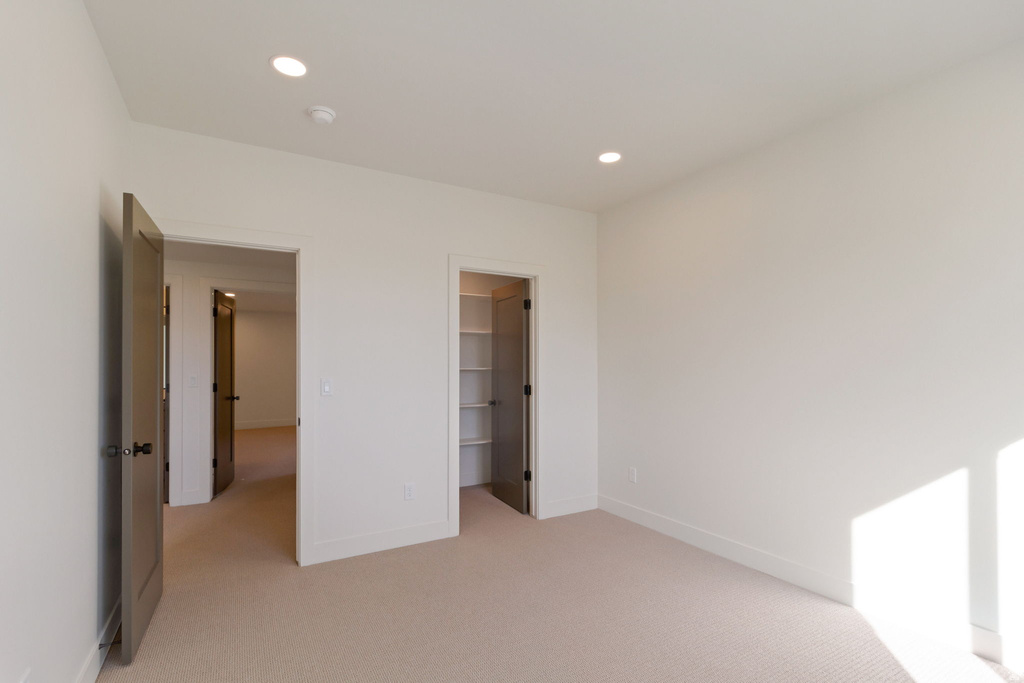 538 S 1400 W Farmington, UT 84025