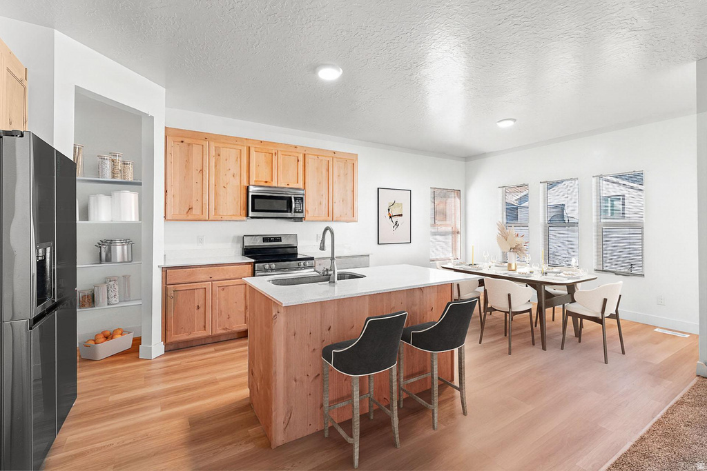 1544 S WINDSONG DR Santaquin, UT 84655