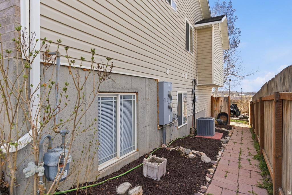 403 N PEACH Santaquin, UT 84655