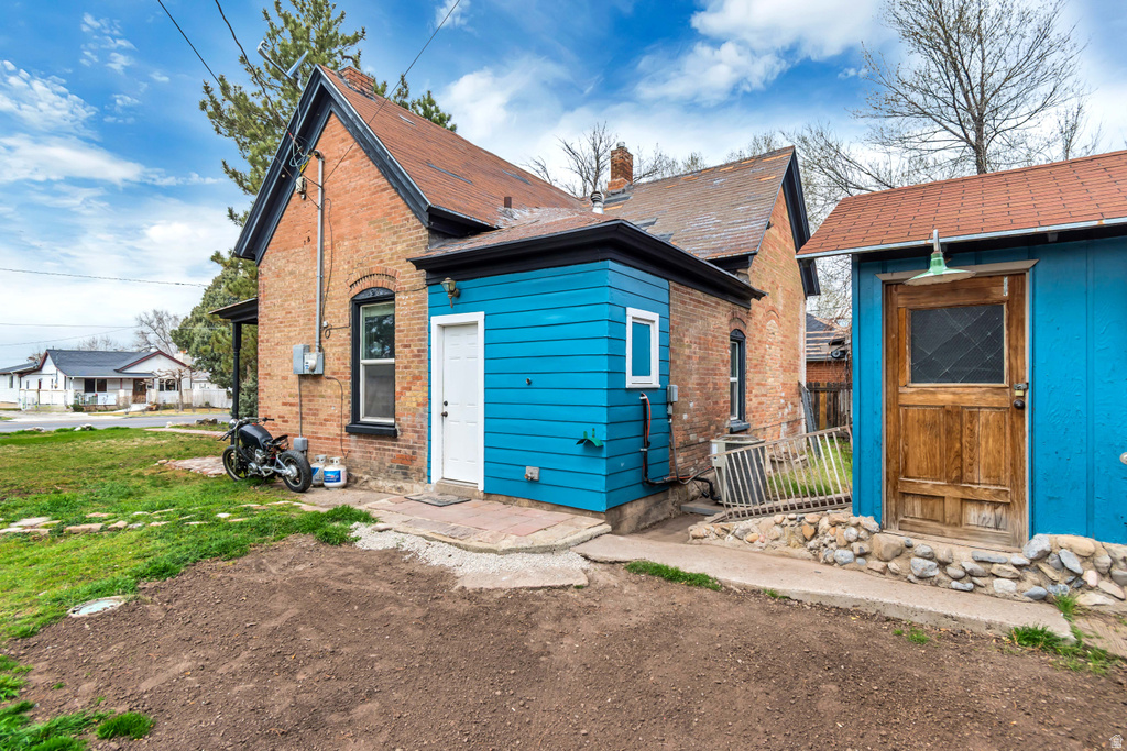 585 S 400 E Springville, UT 84663