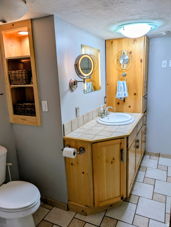 1515 E GENTILE ST Layton, UT 84040