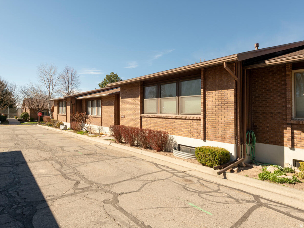 1907 E 3380 S Millcreek, UT 84106