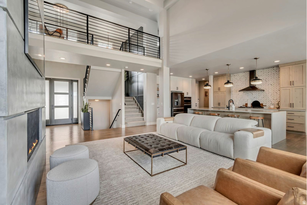 8017 S RED BARON LN West Jordan, UT 84081