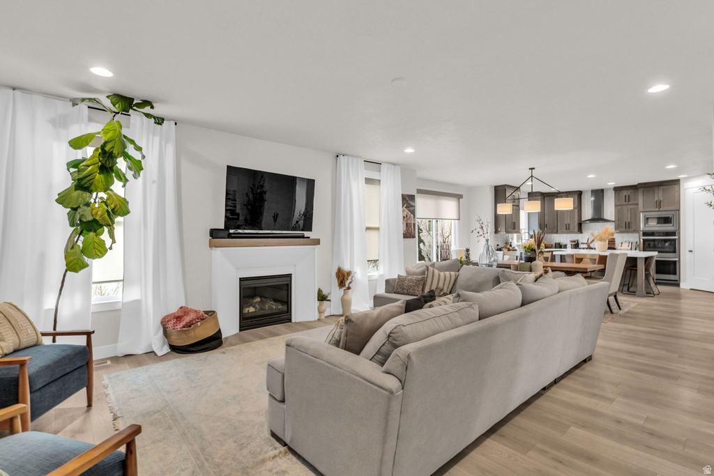 10954 S COASTAL DUNE DR South Jordan, UT 84009