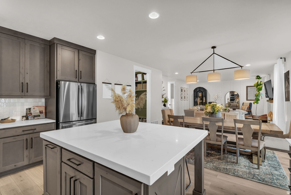 10954 S COASTAL DUNE DR South Jordan, UT 84009