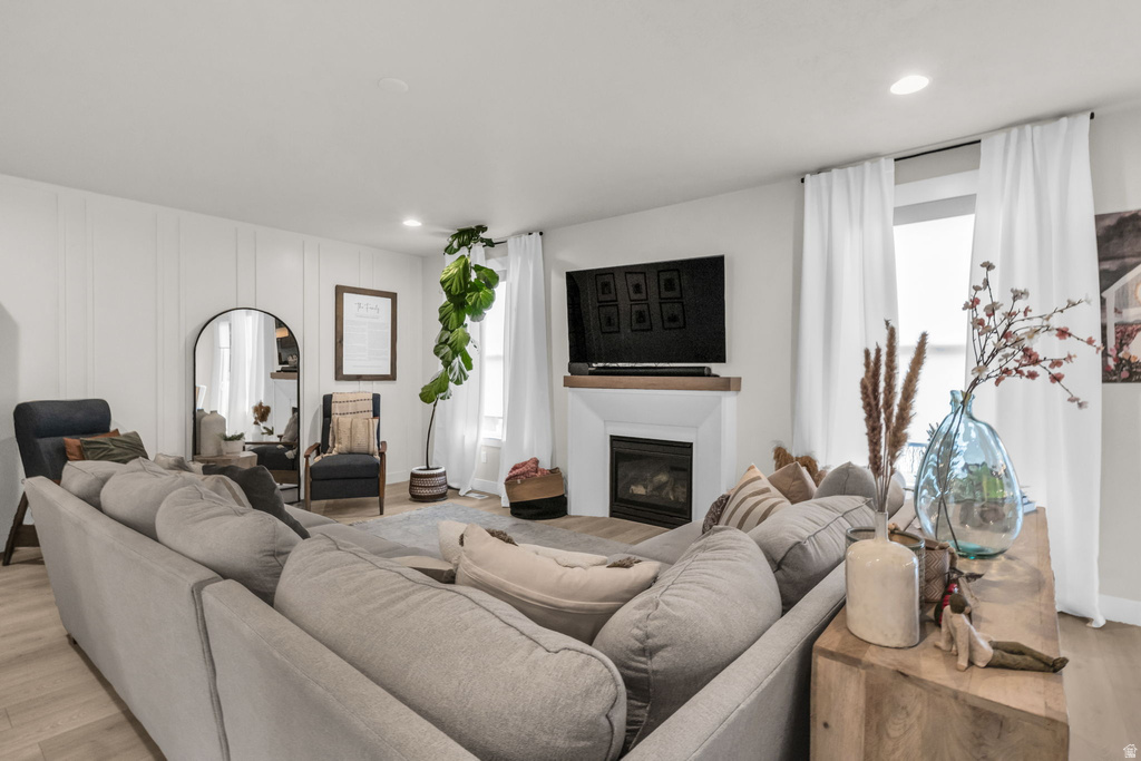 10954 S COASTAL DUNE DR South Jordan, UT 84009