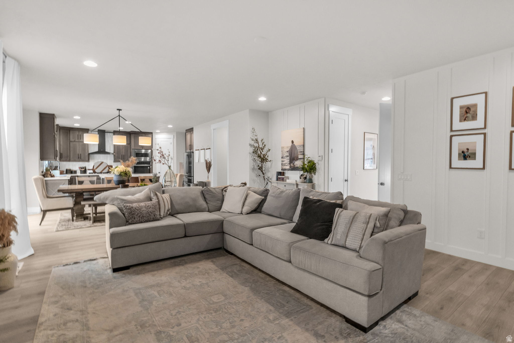 10954 S COASTAL DUNE DR South Jordan, UT 84009