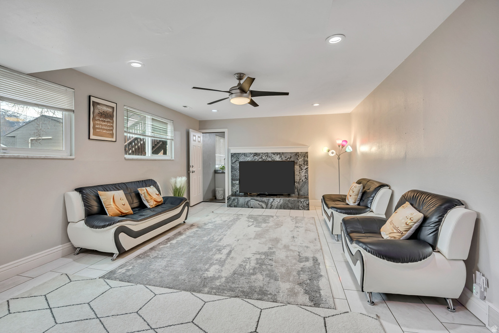 9979 S ALBURY RD Sandy, UT 84092