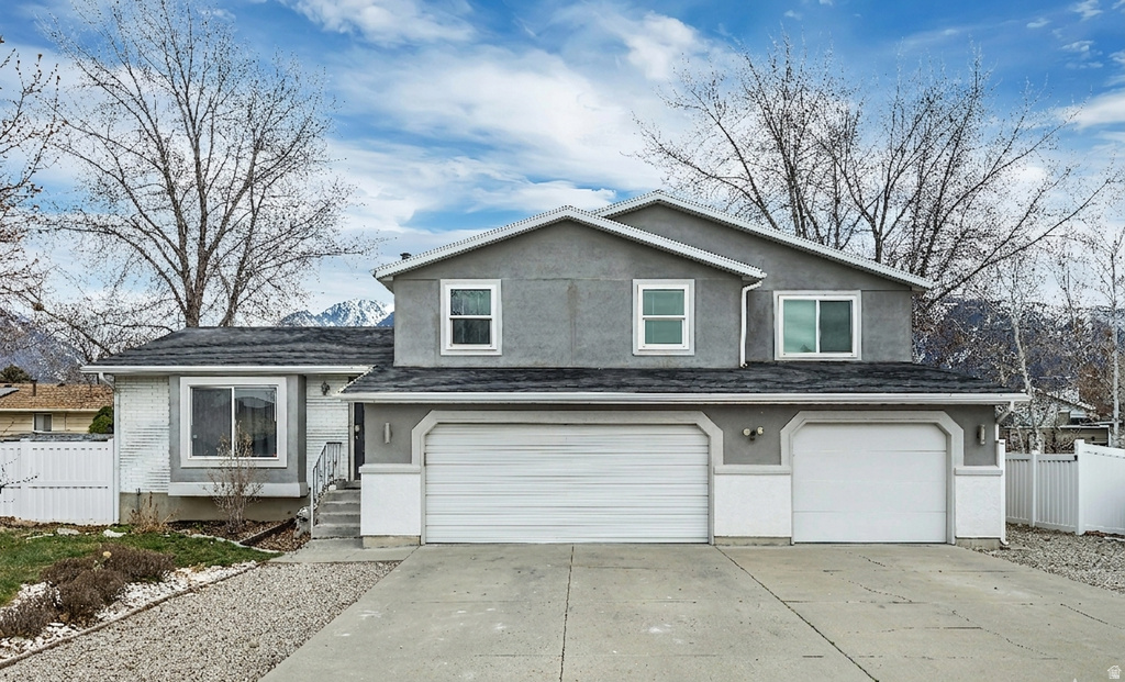 9979 S ALBURY RD Sandy, UT 84092