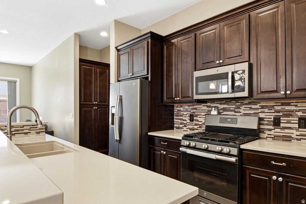 2365 W CRESCENT DR Cedar City, UT 84720