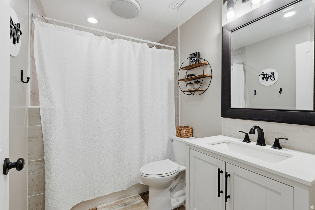 366 E 6600 S Hyrum, UT 84319