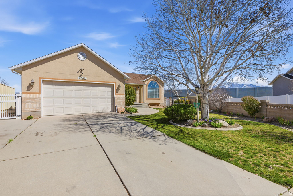 3642 W ANGUS DR South Jordan, UT 84009