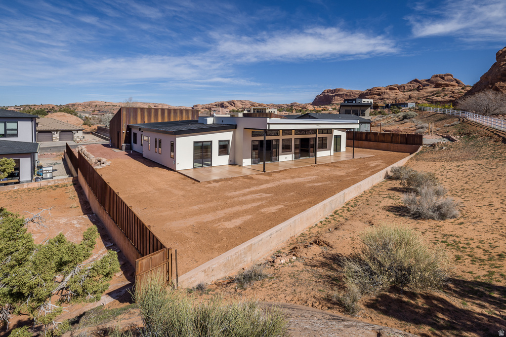 2235 SALIDA DEL SOL Moab, UT 84532