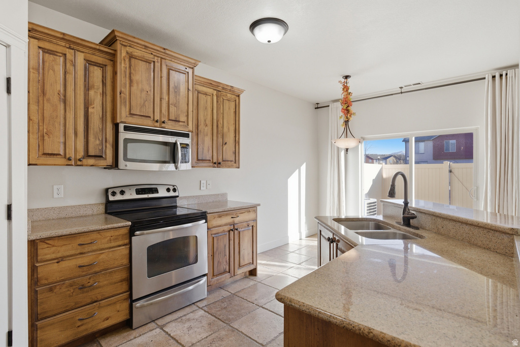 282 CASCADE CT Saratoga Springs, UT 84045