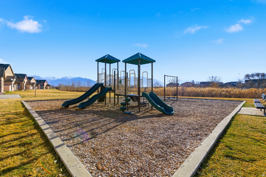 282 CASCADE CT Saratoga Springs, UT 84045