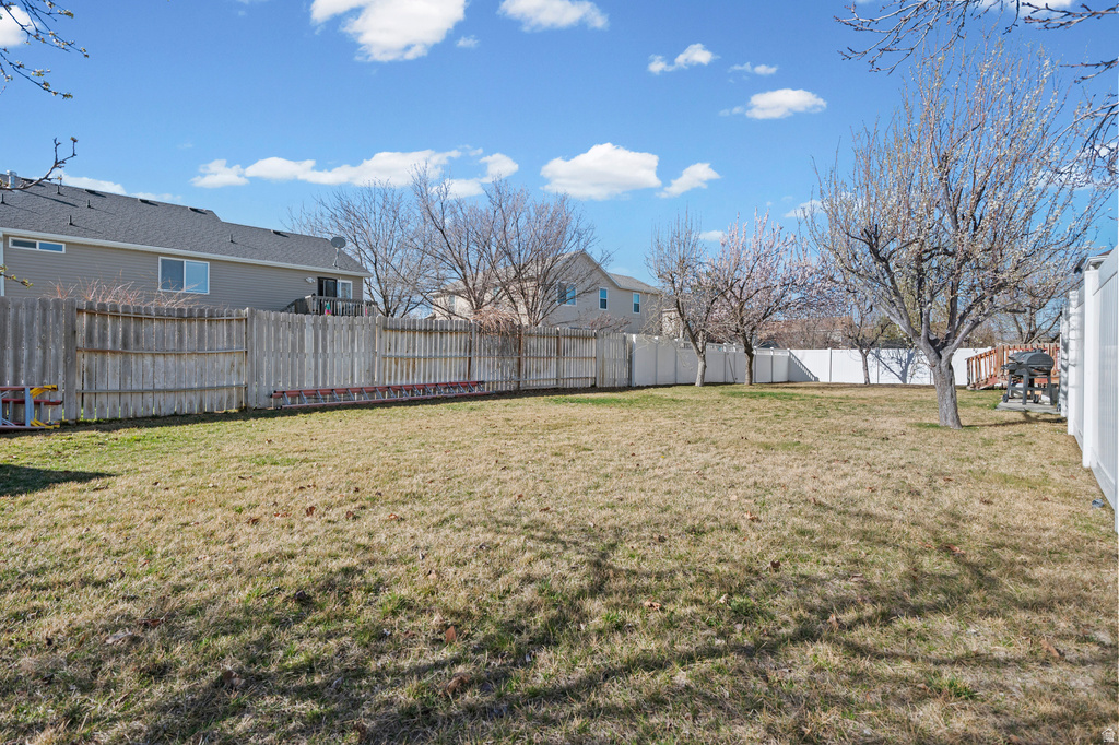 88 E APARICIO DR Tooele, UT 84074