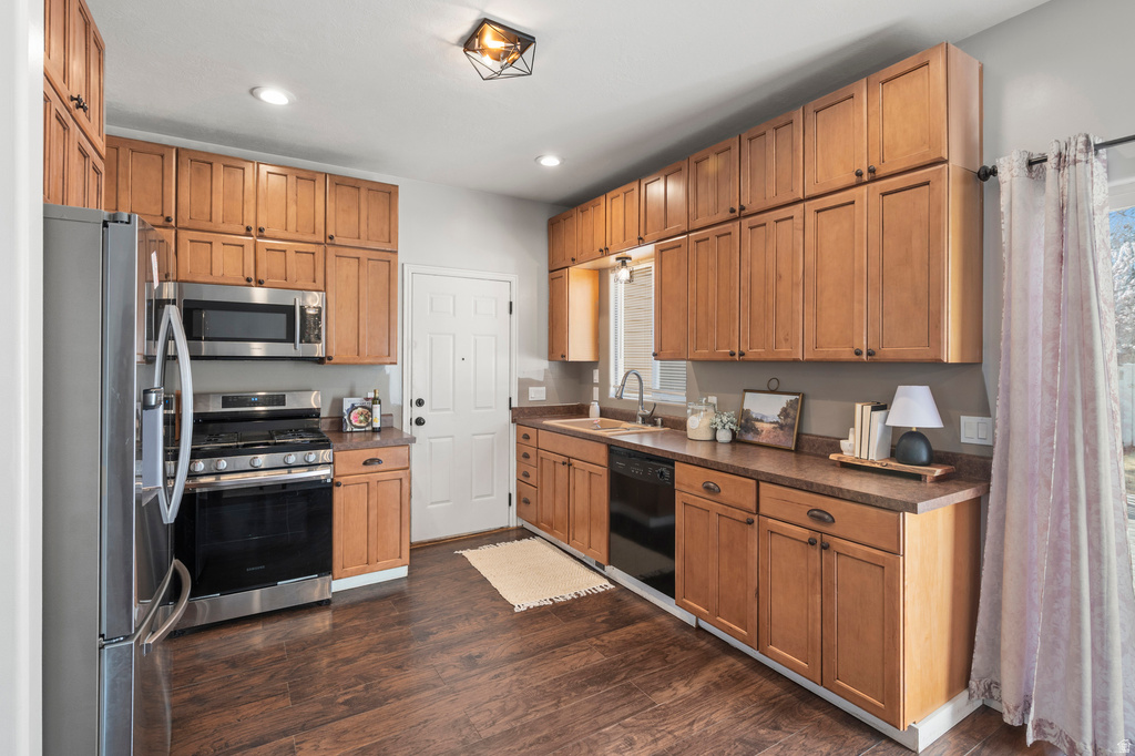 88 E APARICIO DR Tooele, UT 84074