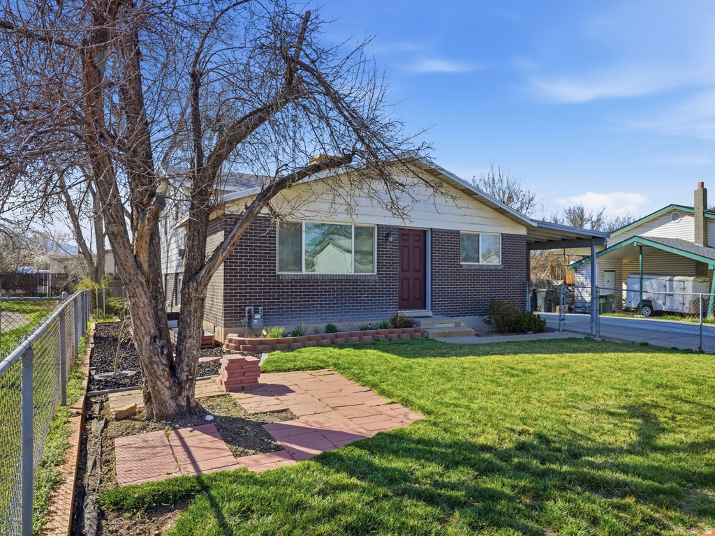 3218 S 4180 W West Valley City, UT 84120