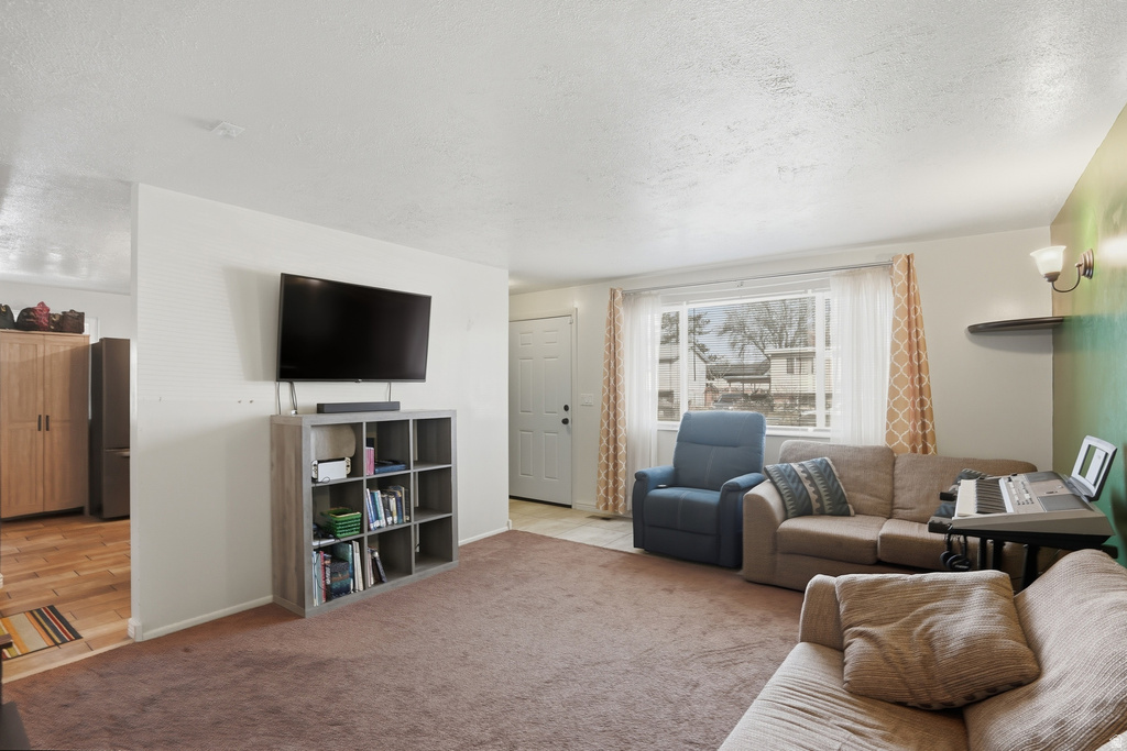 3218 S 4180 W West Valley City, UT 84120