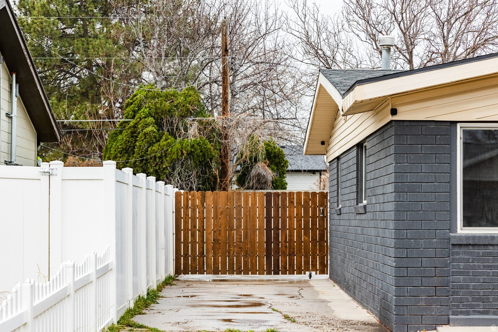 4046 S 4275 W West Valley City, UT 84120