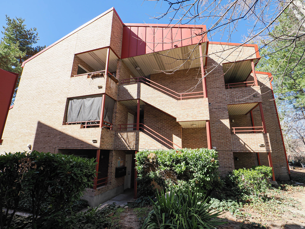 4836 S HIGHLAND CIR #504 Holladay, UT 84117