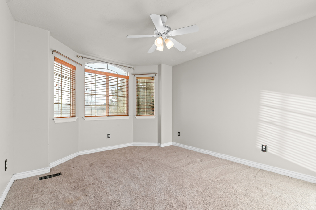 9525 S CARRIAGE CHASE LN Sandy, UT 84092