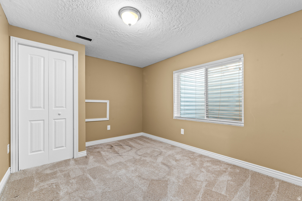 9525 S CARRIAGE CHASE LN Sandy, UT 84092