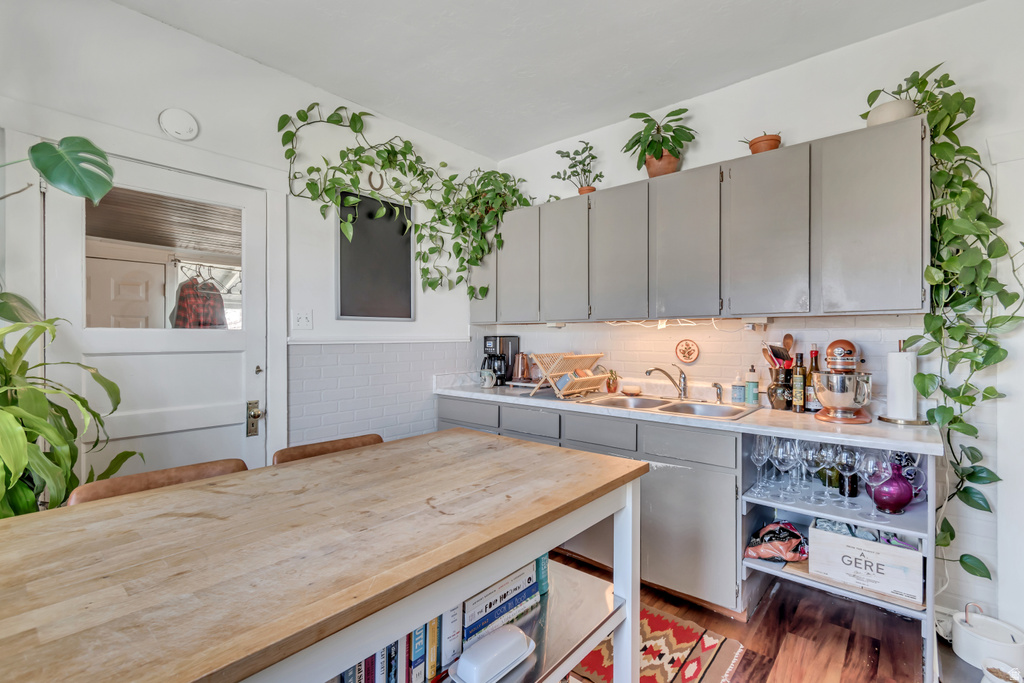 723 YALE AVE Salt Lake City, UT 84105