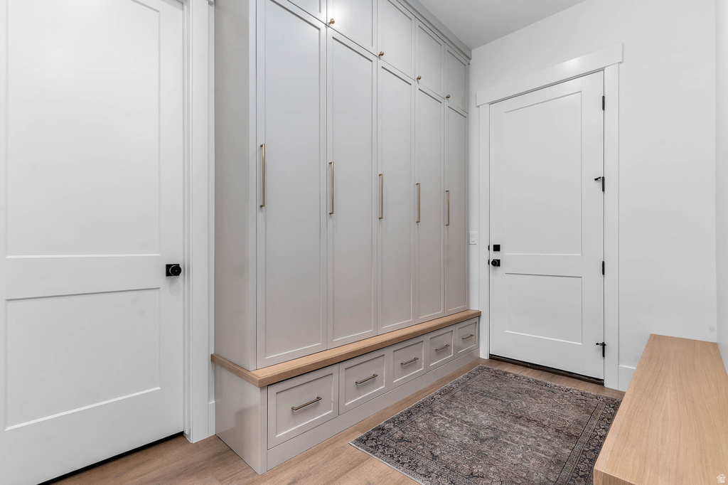 995 N TITAN DR Lehi, UT 84043