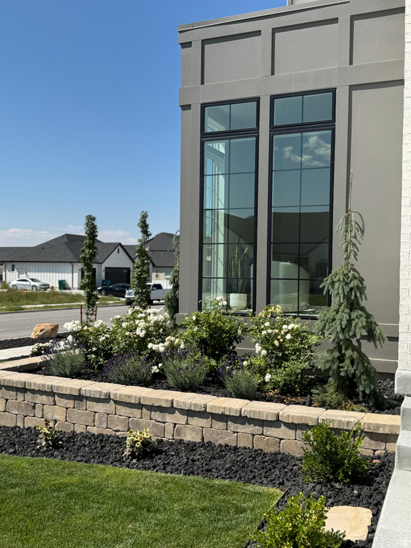 995 N TITAN DR Lehi, UT 84043