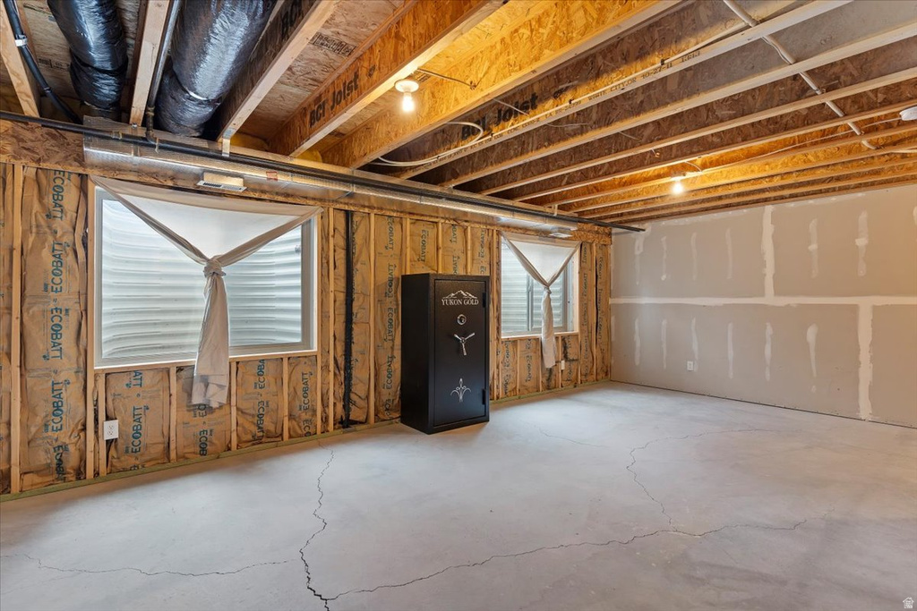 1818 W 5050 S Roy, UT 84067