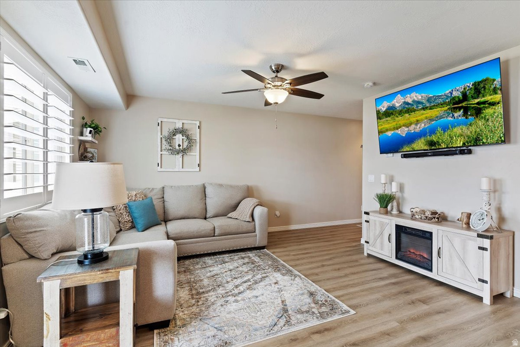 1818 W 5050 S Roy, UT 84067