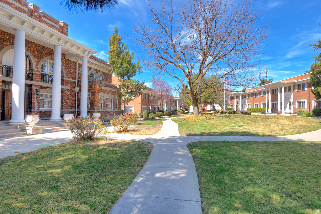 2718 S HIGHLAND DR #2 Salt Lake City, UT 84106