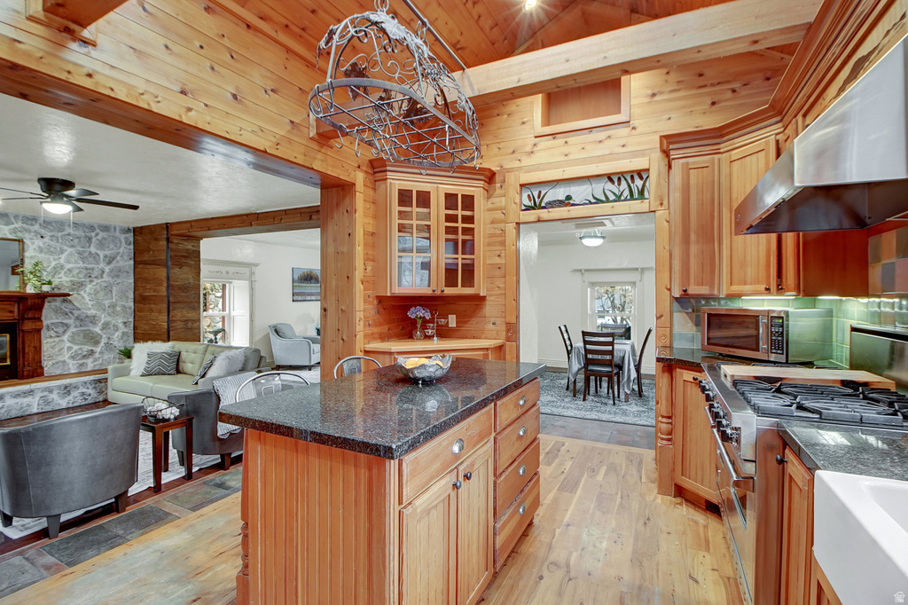 12 N 200 E Farmington, UT 84025