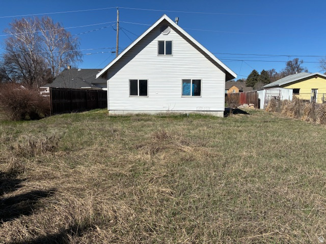 664 E CENTER ST Logan, UT 84321