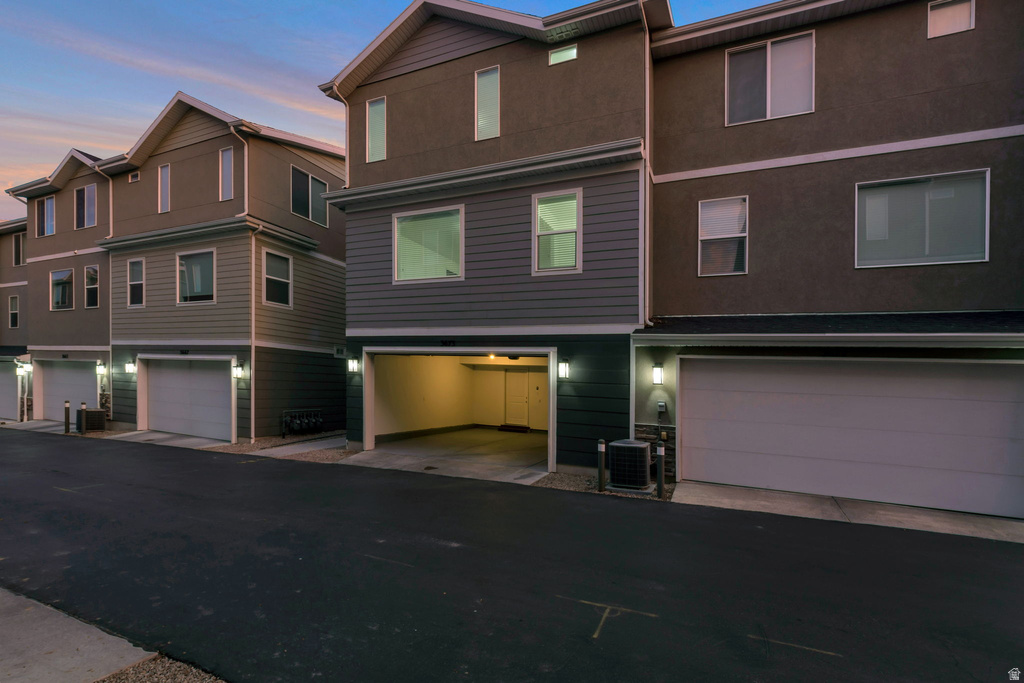 3673 W GOLDEN SKY LN South Jordan, UT 84009