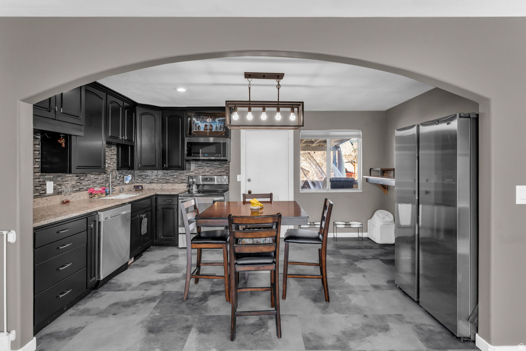 4746 W ROUNDTABLE RD West Valley City, UT 84120