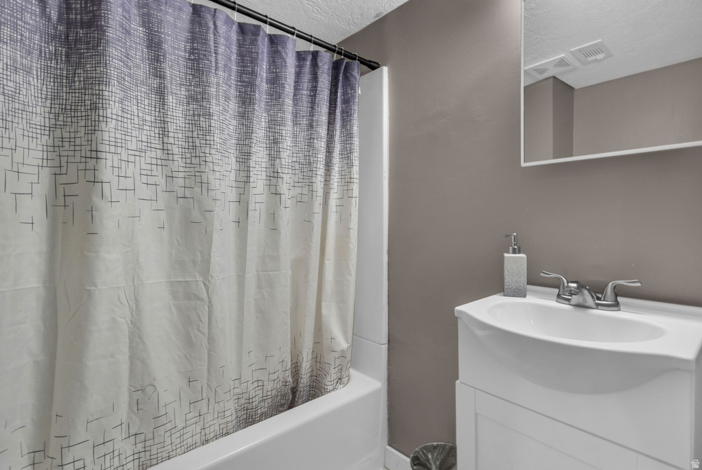 4746 W ROUNDTABLE RD West Valley City, UT 84120