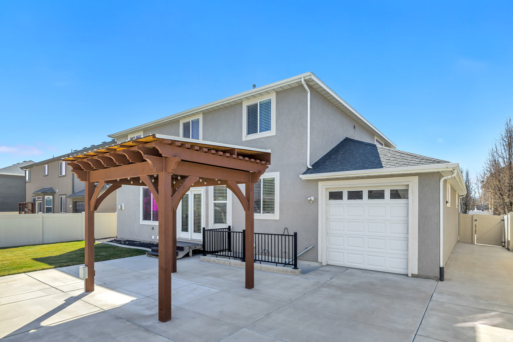 3788 W TOTTORI DUNE DR South Jordan, UT 84009