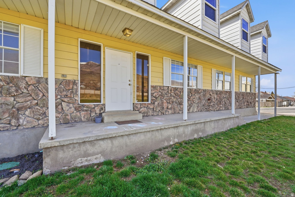 1202 E MUTTON HOLLOW RD Kaysville, UT 84037