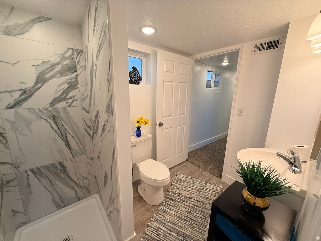 5256 S 2000 W Roy, UT 84067