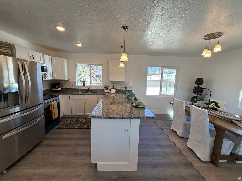 5256 S 2000 W Roy, UT 84067