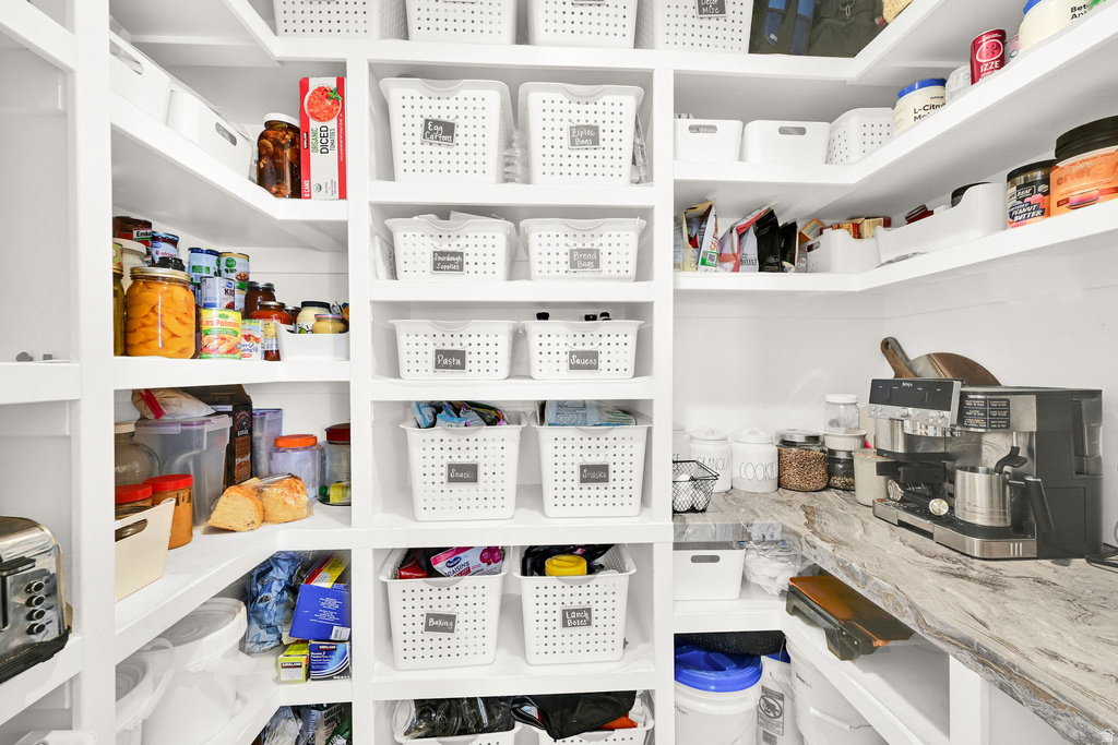 3056 S 1450 W Perry, UT 84302