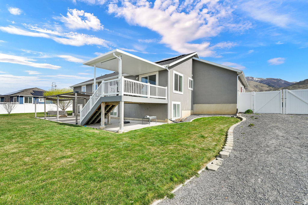 3056 S 1450 W Perry, UT 84302
