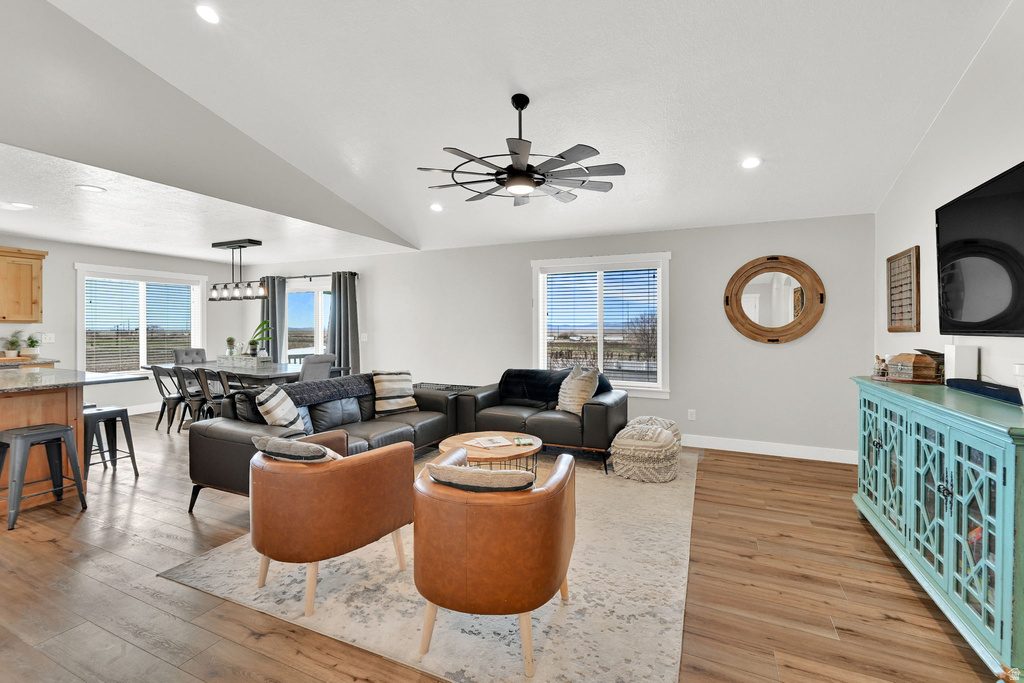 3056 S 1450 W Perry, UT 84302