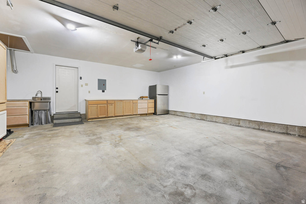 58 WHITE BARN Pleasant View, UT 84414