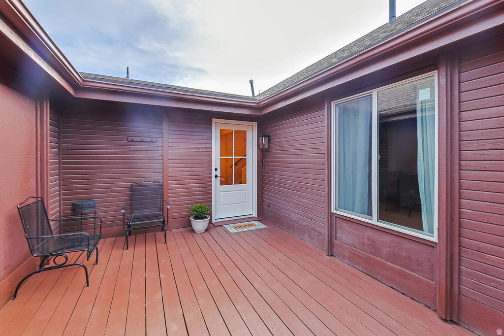 58 WHITE BARN Pleasant View, UT 84414