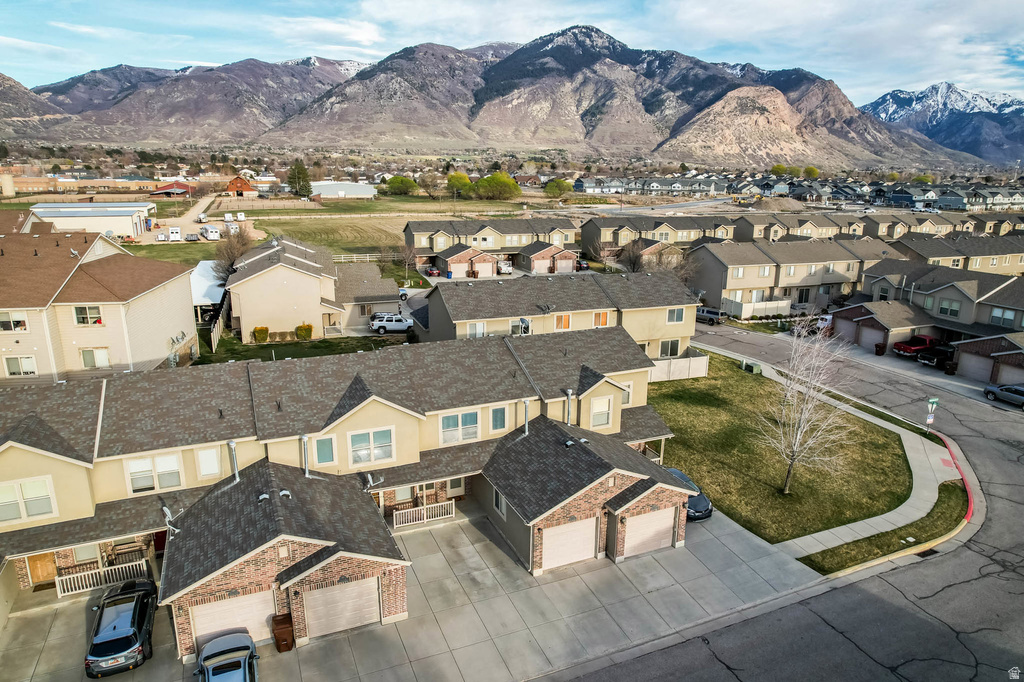 2464 N CHARLESTON AVE Harrisville, UT 84414