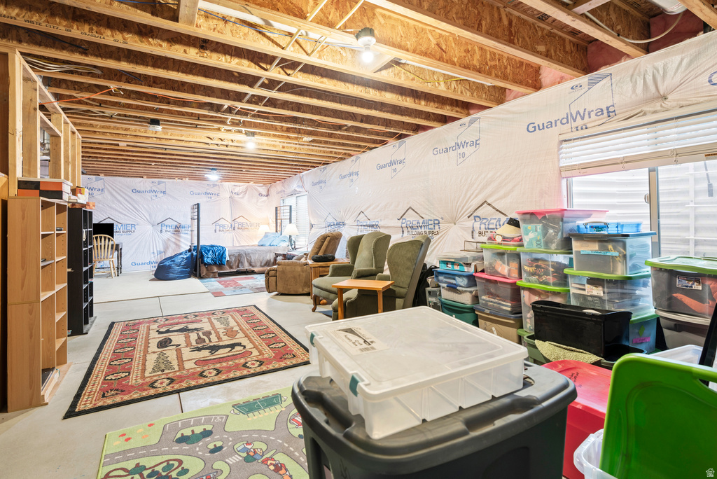 3293 S 6535 W West Valley City, UT 84128