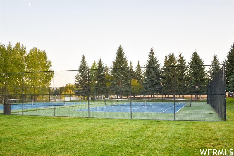 942 N NEWBERG DR #2 Garden City, UT 84028